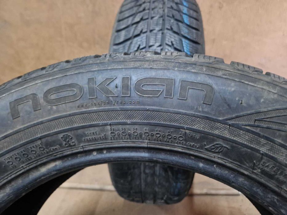 2 Nokian R18 225/50
зимни гуми
DOT1717