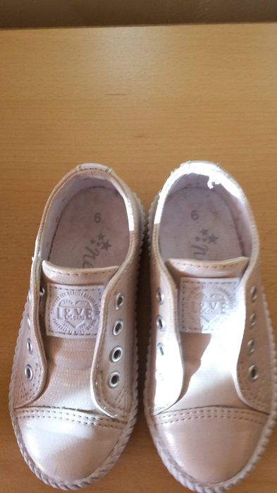 Кроссовки Next модель без шнурков