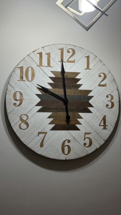 Продам часы Ashley