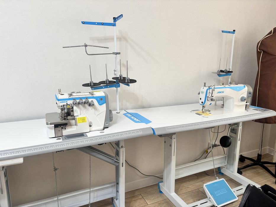 Промышленный оверлок JACK E4s