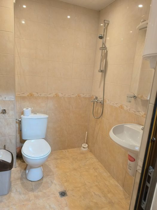 Дава се под наем Двустаен апартамент в Враца, Квартал 72 - 60 кв.м за 357 € - Снимка #6