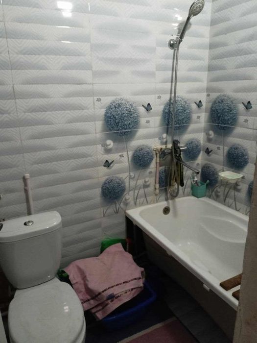 Srochno 2 xonali kvartira sotiladi