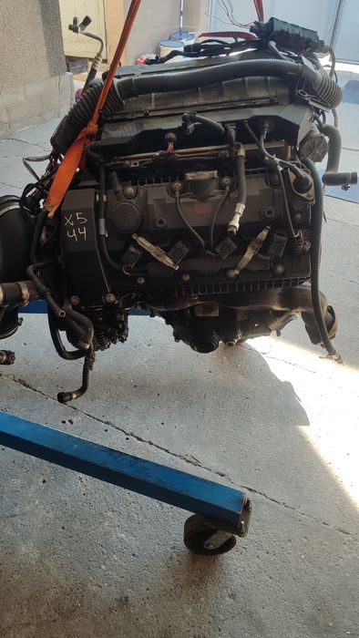 Двигатель БМВ х5 е53 n62B4.4