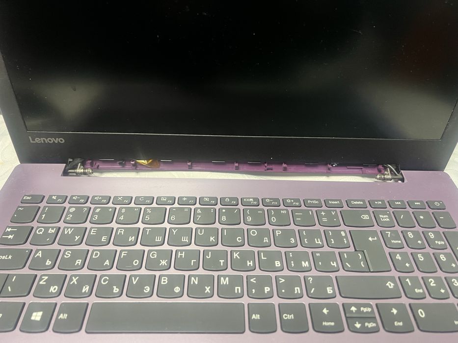 Лаптоп Lenovo ideapad320