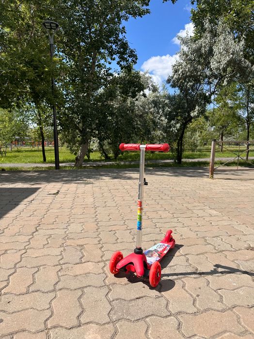 Продам два детский самоката