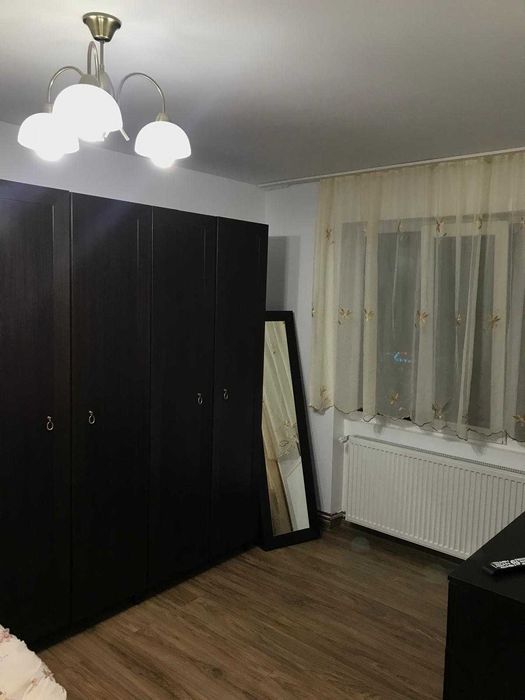 Inchiriez apartament Arad