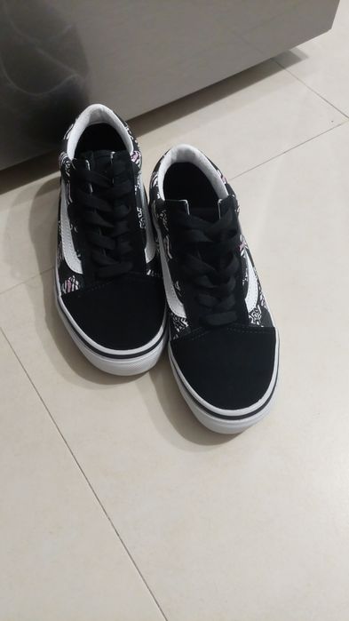 Vand Teniși Vans