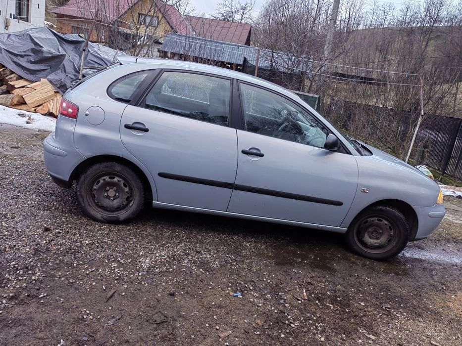 Vând Seat Ibiza, an 2004