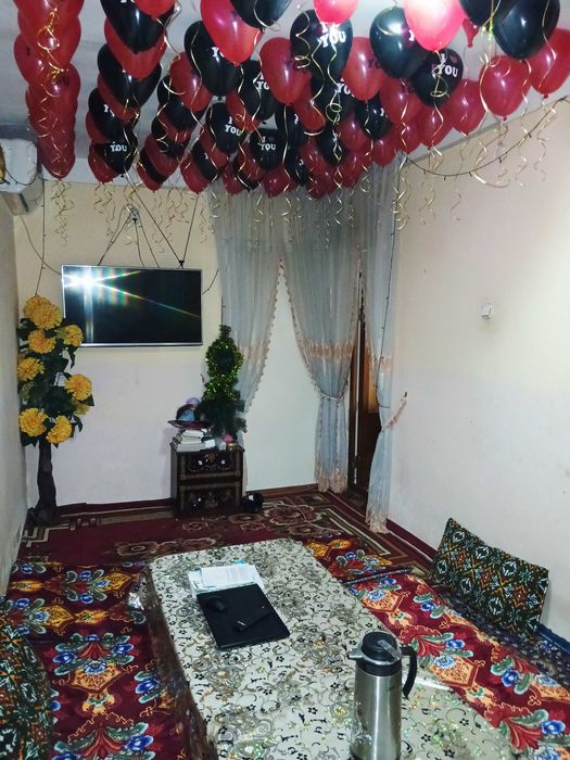 Kvartira dom srochno sotiladi! Kitob