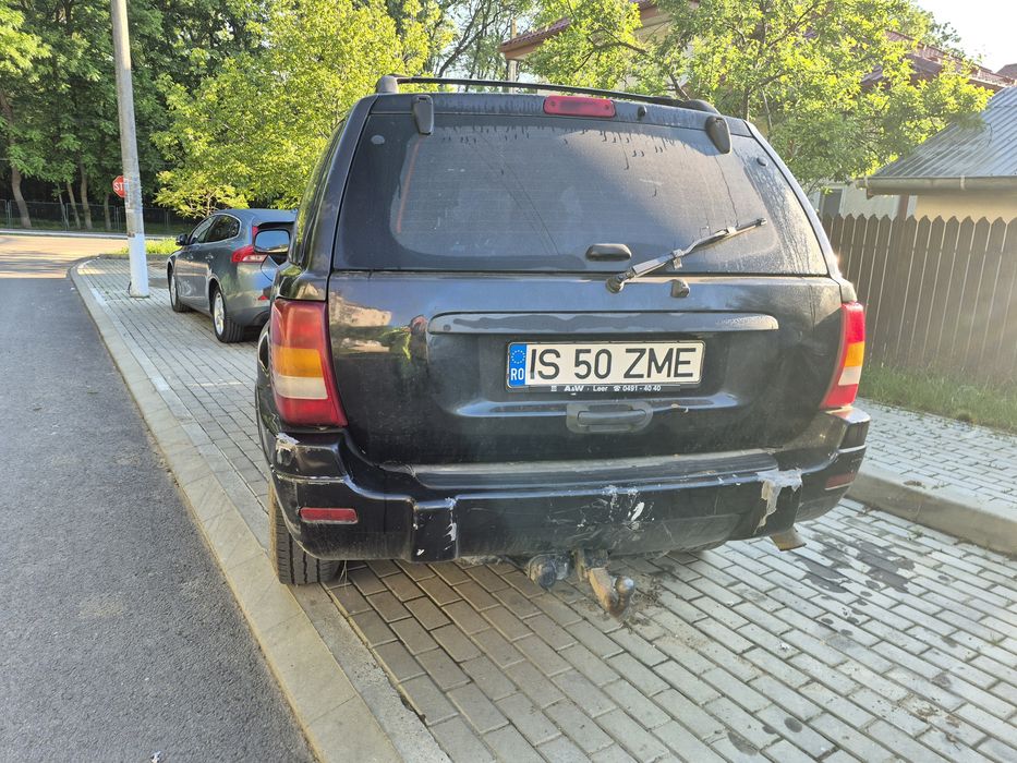 Vând Jeep Grand Cherokee, an 2003