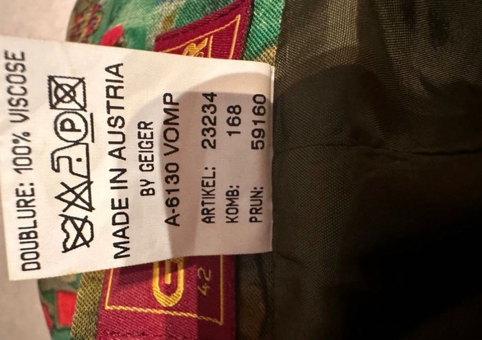 Fusta superba lana 100% Kurt Geiger