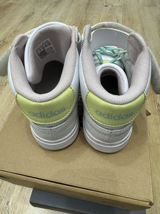 Adidas gheata fetite