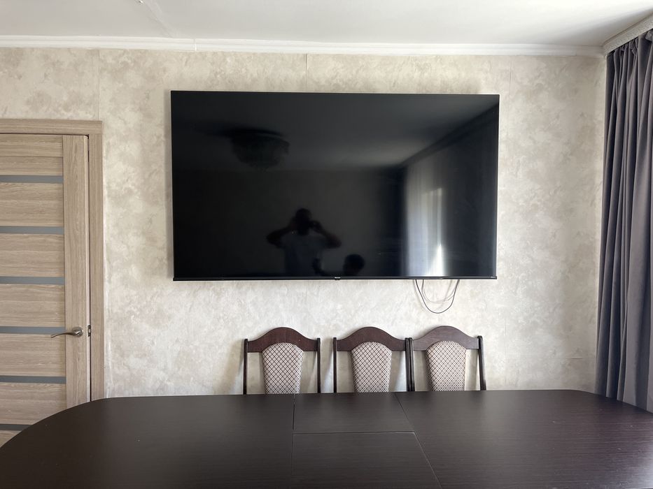 Телевизор очень хорошый состояние