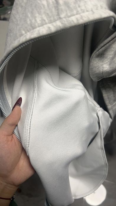 Серая кофта зипка хорошего качества