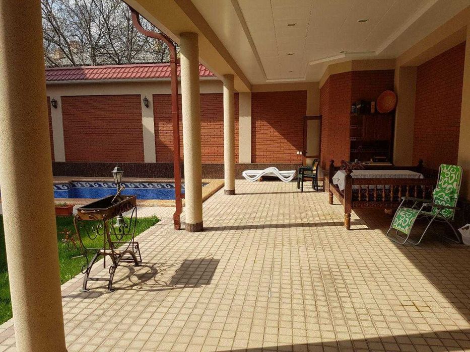 2х этажный дом 5.5 соток 330м2 Ракат махалля 6 комнат, 4 с/у, бассейн