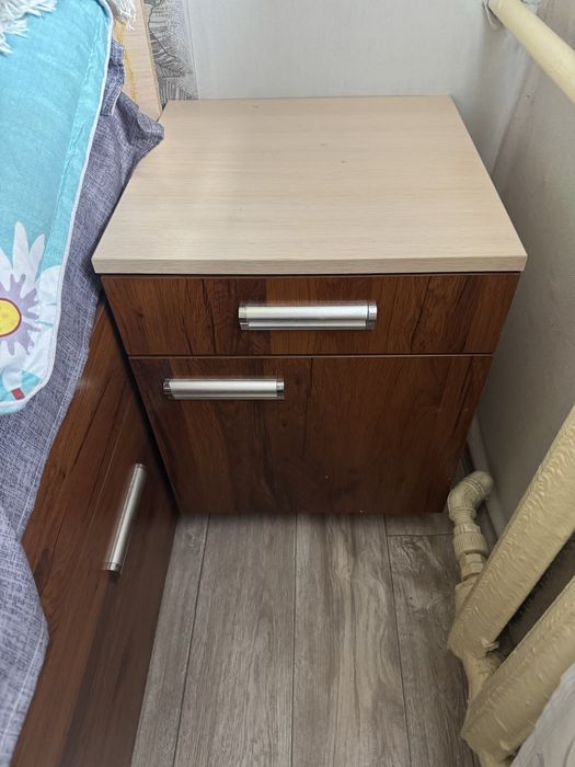 Продам спальний гарнитур
