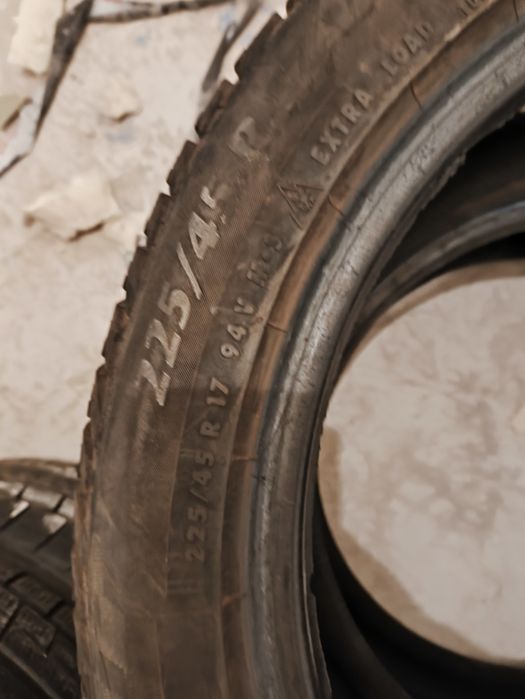 Продам бу резину на 17