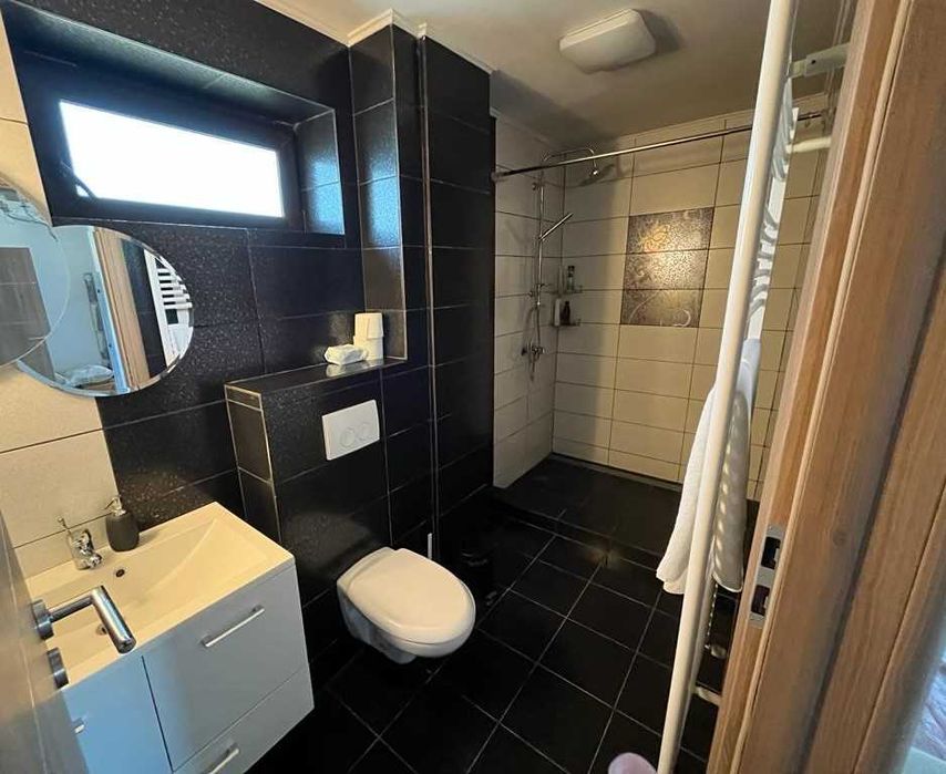 Party Casa Petreceri Piscina incalzita 28-30°C vila Sauna Nunta Botez Mot Jacuzzi Majorat Foisor Gratar Cununie Burlaci Onomastica  gender reveal