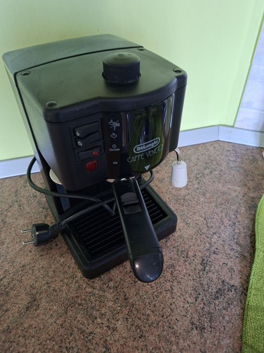 Продам кофеварку