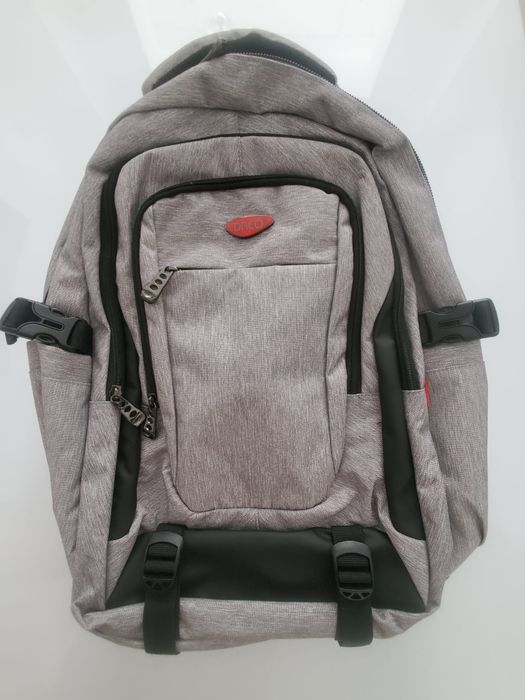 Ghiozdan scoala Daco