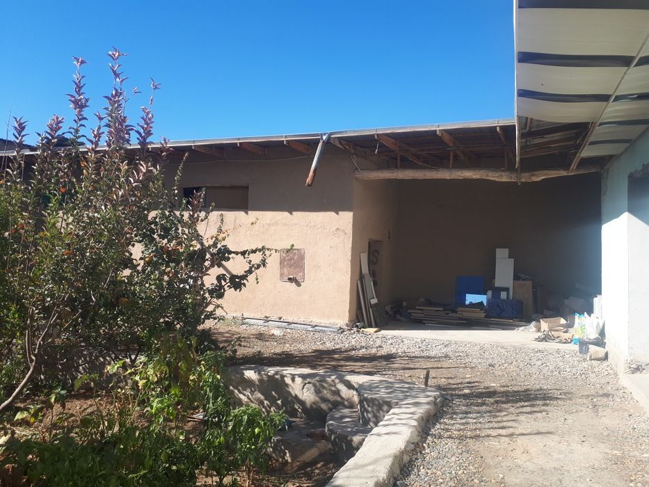 срочно сотилади уй