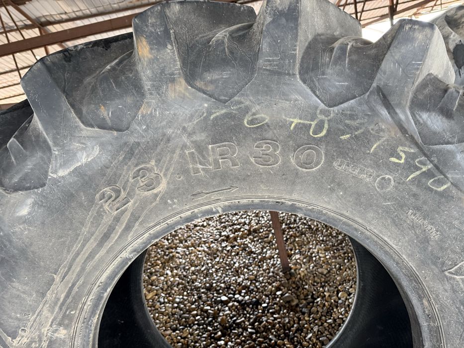 23,1r30 firestone radial