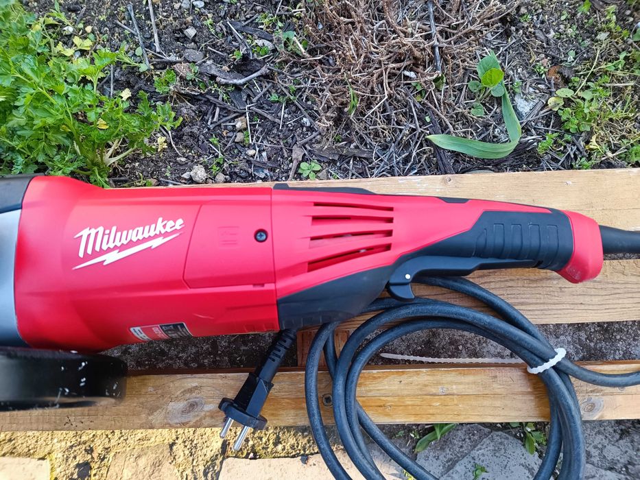 Milwaukee AG 22-230 ъглошлайф 230 мм