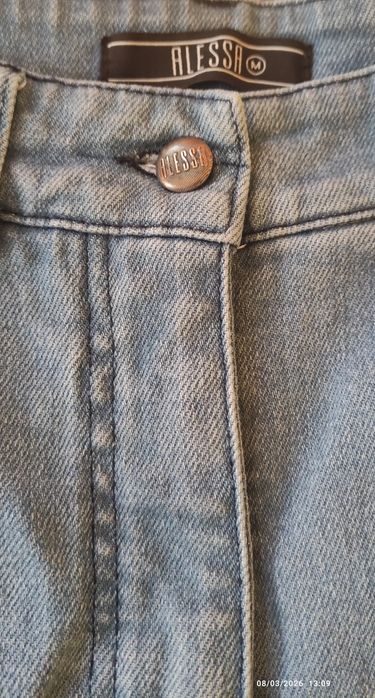 Дънки Alessa  в светлосин цвят М размер