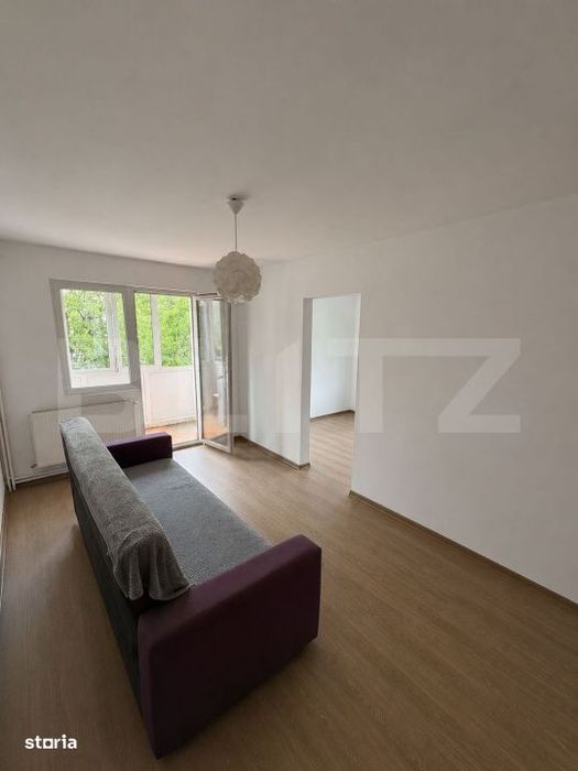 Apartament 3 camere semidecomandat, 50 mp, etaj 2, zona Dambul Pietros — fotografia 1