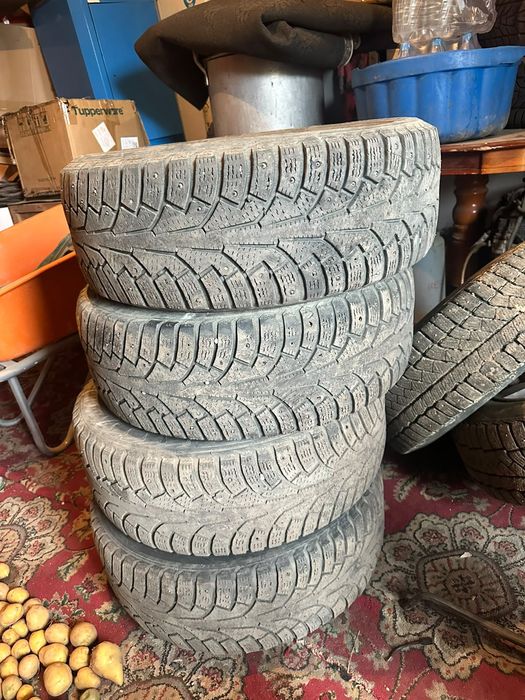 Nokian 215/55/17