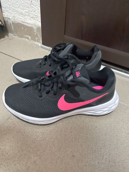 Дамски маратонки