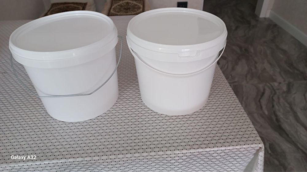 Пластиковое ведро