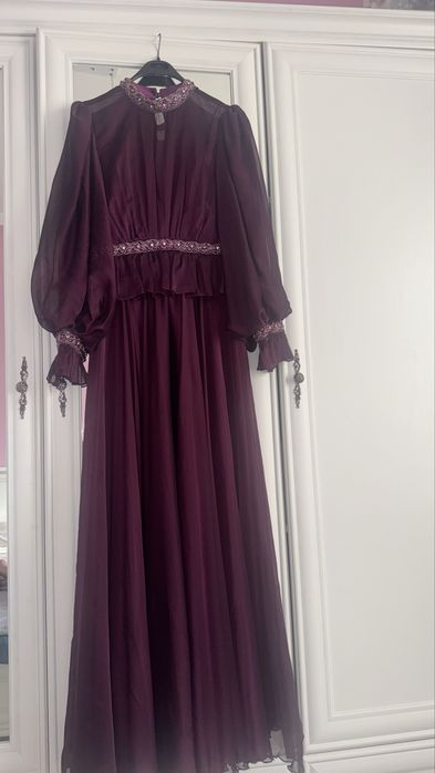 Красивое новое платье