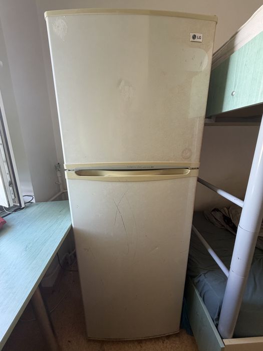 Vand frigider LG