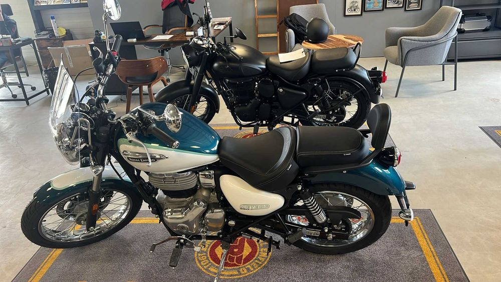 Motocicleta Royal Enfield Meteor 350