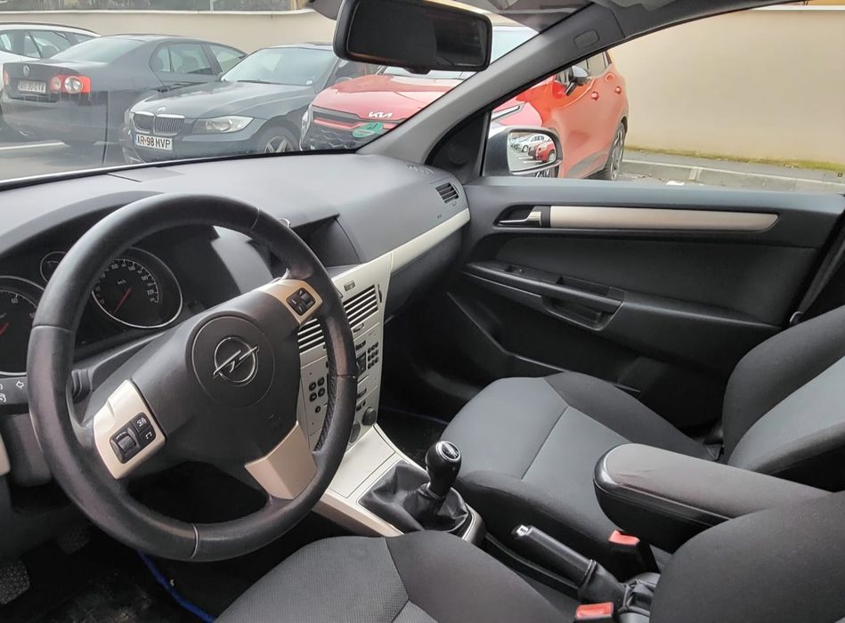 Opel Astra H an 2008 ,motor 1.7 TDI proprietar,acte la zi !