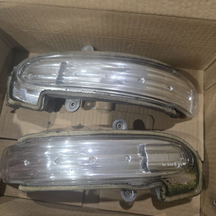 Mercedes мигачи за Ц класа