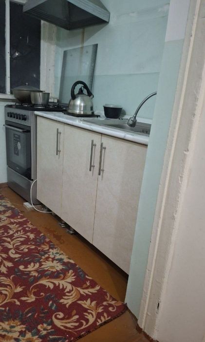 Ijaraga kvartira beriladi 7 maktab olda aziz bozor 1 xona 2 etaj