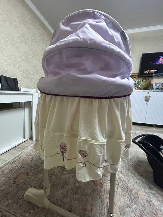 Кровать для малышки, автолюлька