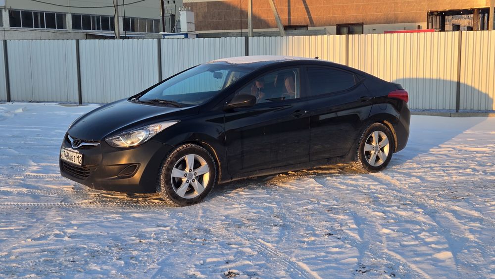 Hyundai Elantra 2011