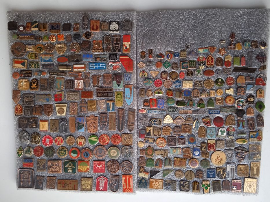 Продам коллекцию значков.