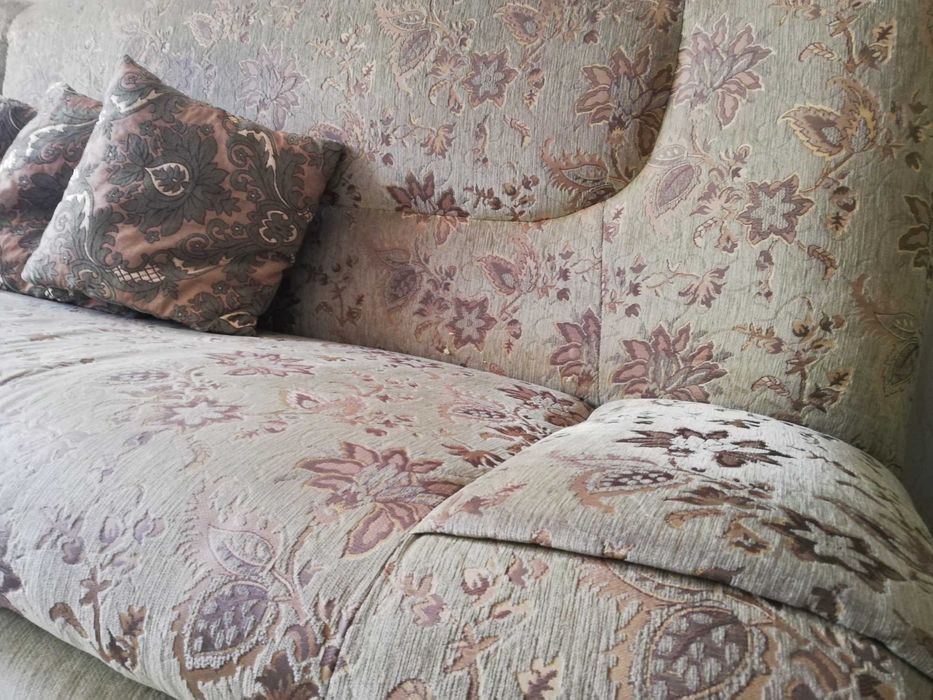 Недорого продам мягкий уголок