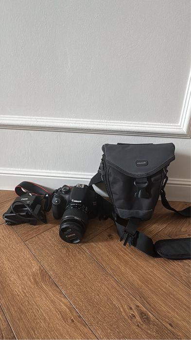 Фотоаппарат Canon 1200D