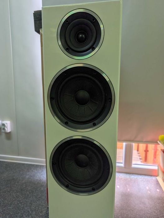 Boxe de podea Wharfedale Diamond 230 White