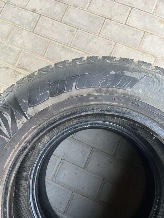 Продам Шины 215/70/16