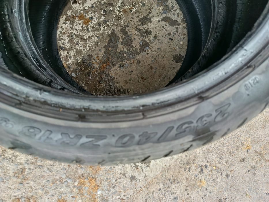 Anvelope de vara 235 40 18 Pirelli Viking si 215 55 17 DOT 2022