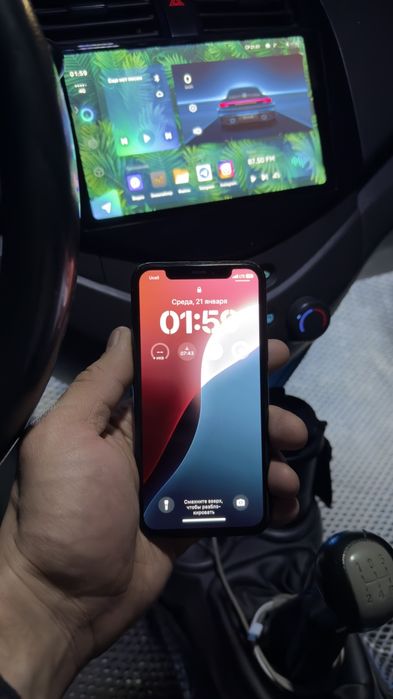Iphone 11 pro srochna sotiladi