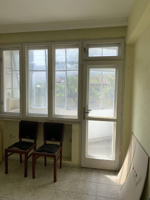 двустаен апартамент и гараж