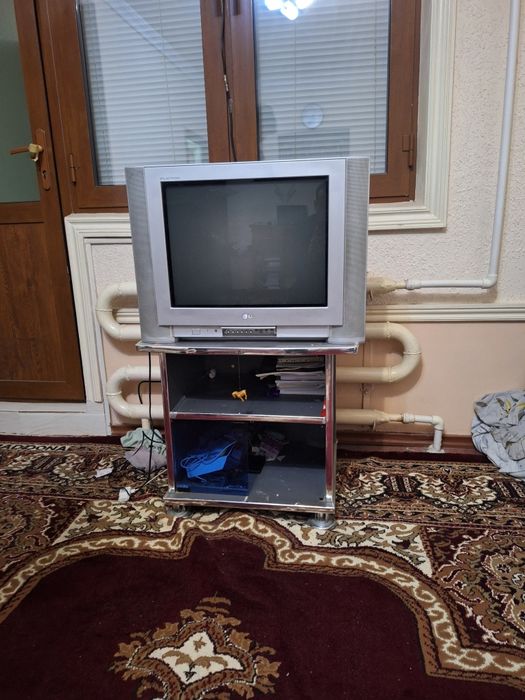 Lg televizor sotiladi
