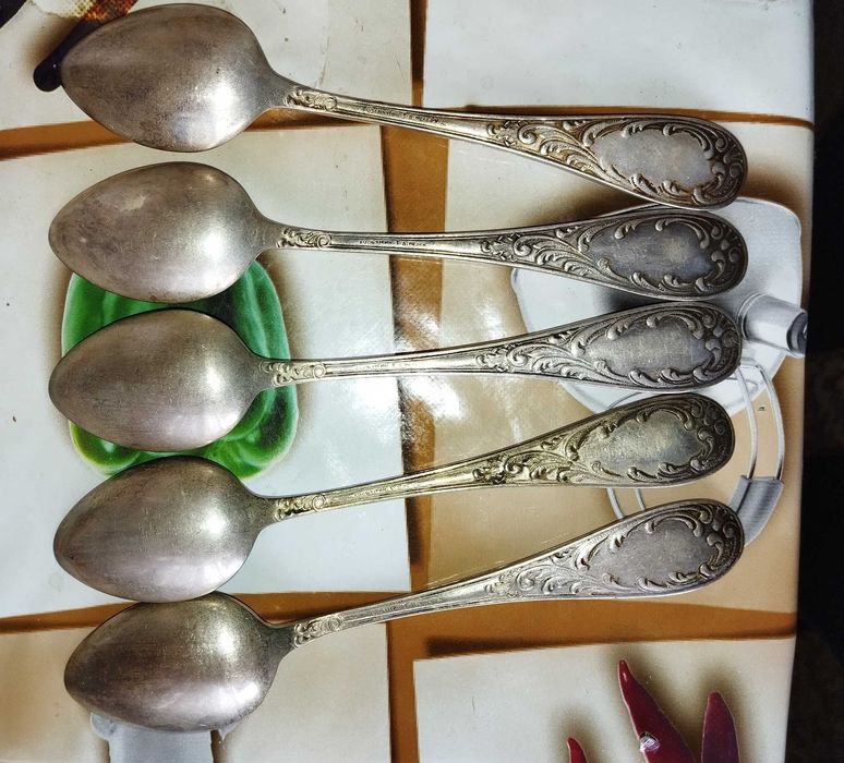 Столовые мельхиоровые посеребреные ложки Кальчугин, старинные